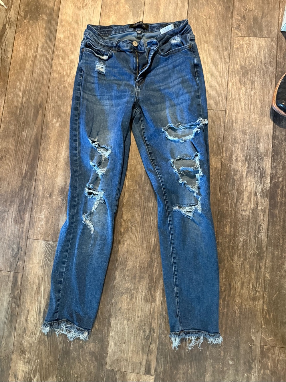 Judy Blue Distressed Dark Blue Cropped Jeans with Raw Fringe Hem